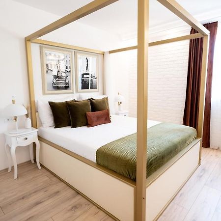 Apartments Mediteraneo Върсар Екстериор снимка
