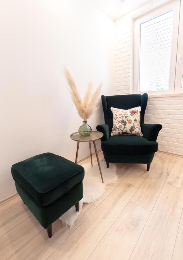 Apartments Mediteraneo Върсар Екстериор снимка