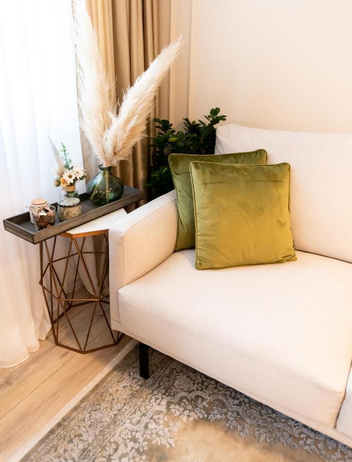 Apartments Mediteraneo Върсар Екстериор снимка
