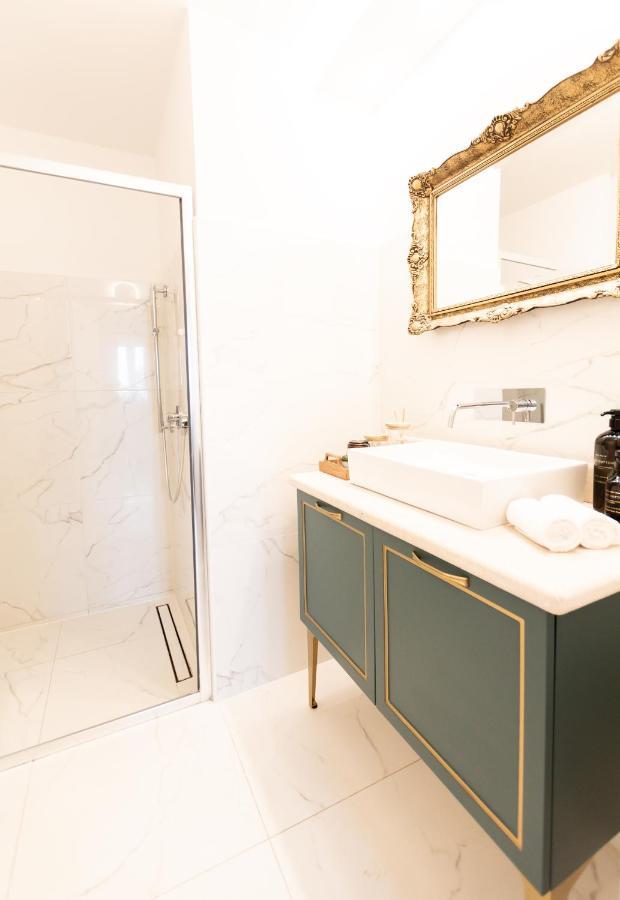 Apartments Mediteraneo Върсар Екстериор снимка